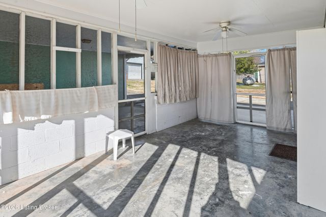 136 Riverside Dr, Bloomfield, KY 40008