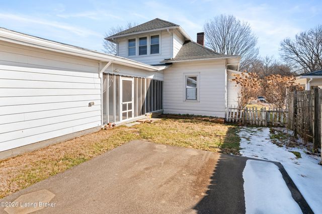 136 Riverside Dr, Bloomfield, KY 40008