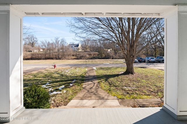 136 Riverside Dr, Bloomfield, KY 40008