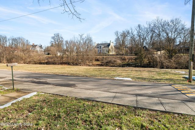 136 Riverside Dr, Bloomfield, KY 40008