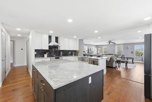 616 Snyder St., Conway, PA 15027