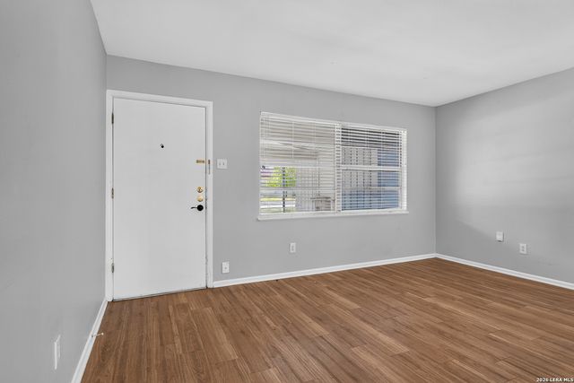213 AVIATION AVE, Schertz, TX 78154