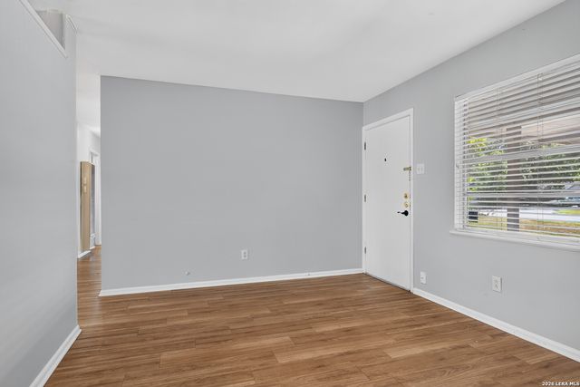 213 AVIATION AVE, Schertz, TX 78154