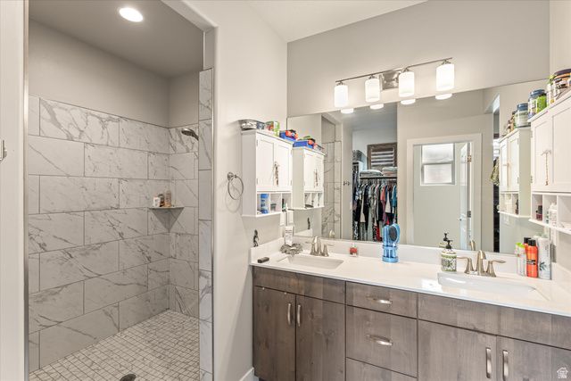 456 S SUBWAY, Hurricane, UT 84737