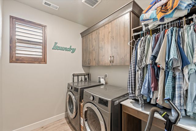 456 S SUBWAY, Hurricane, UT 84737