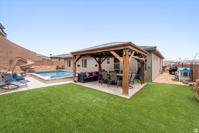 456 S SUBWAY, Hurricane, UT 84737