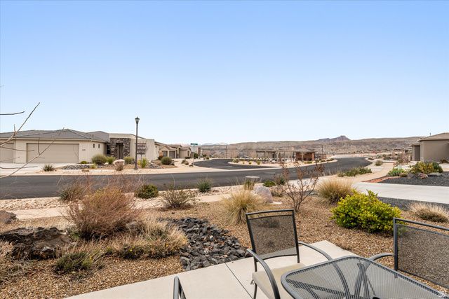 456 S SUBWAY, Hurricane, UT 84737