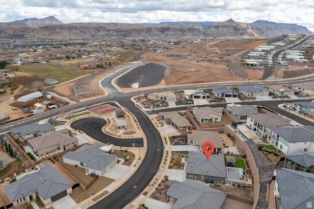 456 S SUBWAY, Hurricane, UT 84737