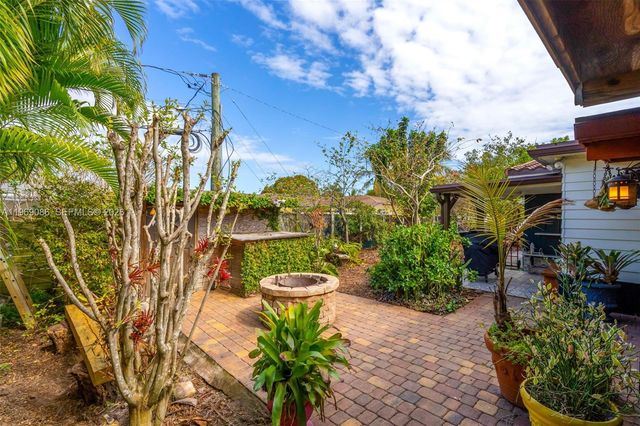 1508 N 74th Ter, Hollywood, FL 33024