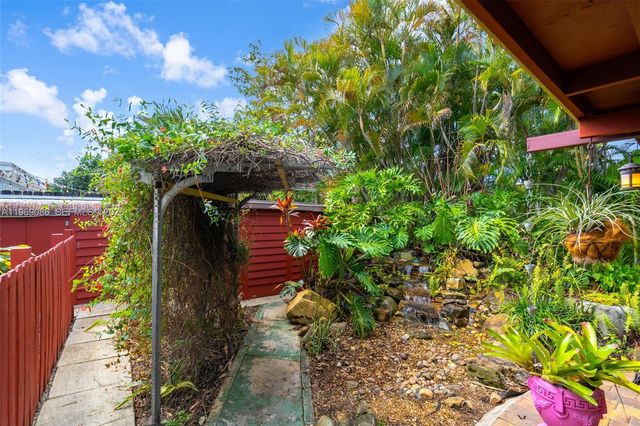 1508 N 74th Ter, Hollywood, FL 33024