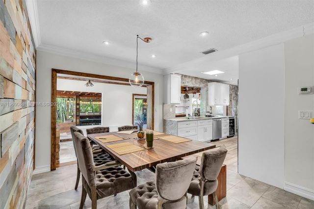 1508 N 74th Ter, Hollywood, FL 33024