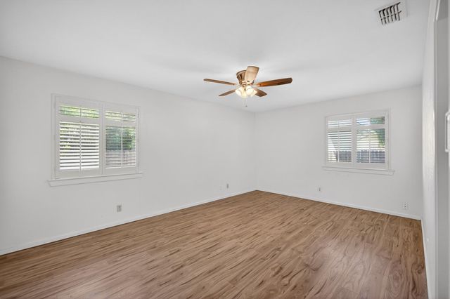 5200 Virginia Way, Sacramento, CA 95822