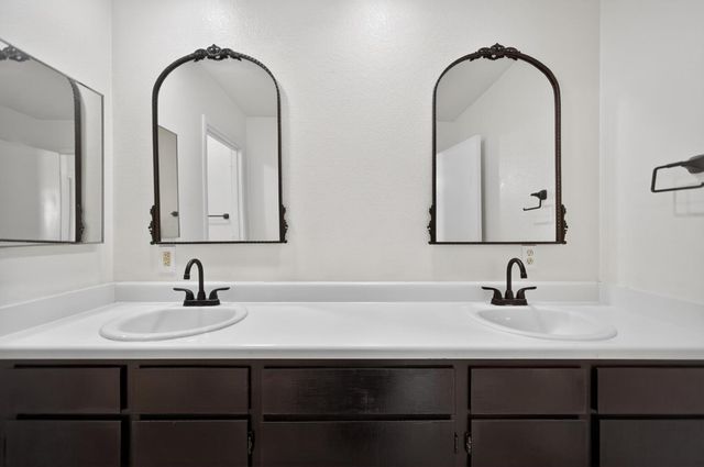 5200 Virginia Way, Sacramento, CA 95822