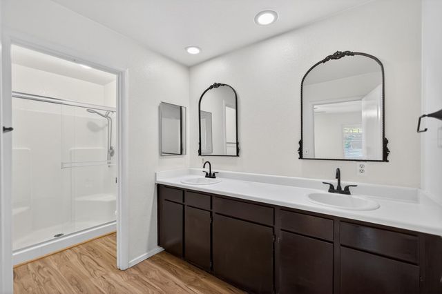 5200 Virginia Way, Sacramento, CA 95822