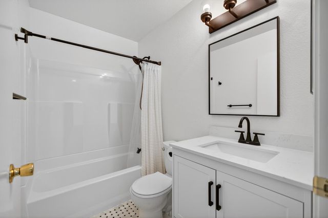 5200 Virginia Way, Sacramento, CA 95822