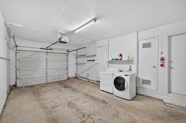 5200 Virginia Way, Sacramento, CA 95822