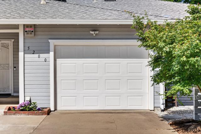 5200 Virginia Way, Sacramento, CA 95822