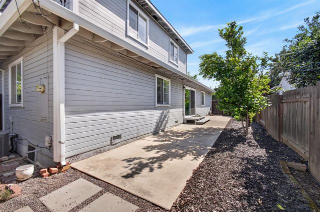 5200 Virginia Way, Sacramento, CA 95822