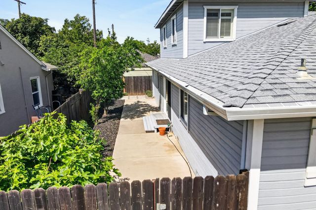 5200 Virginia Way, Sacramento, CA 95822