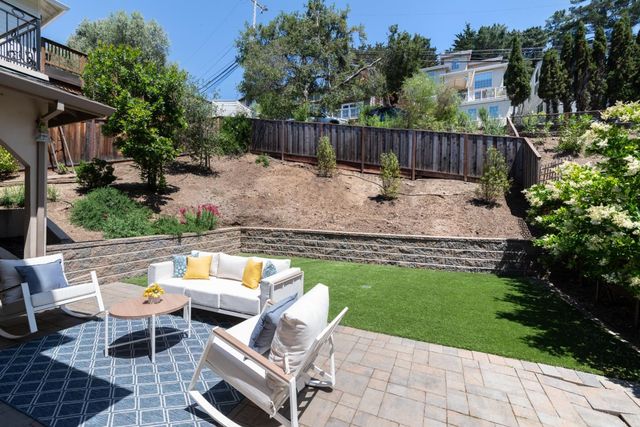 2902 San Juan Boulevard, Belmont, CA 94002