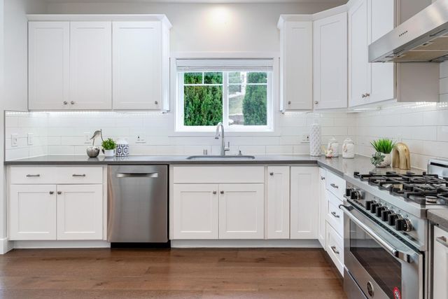 2902 San Juan Boulevard, Belmont, CA 94002