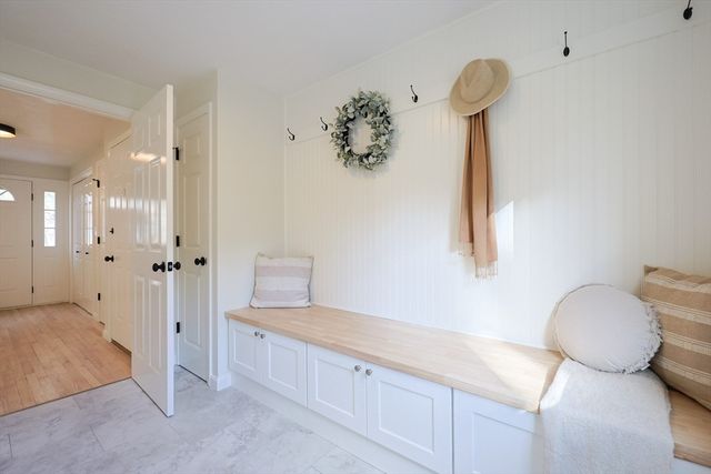 576 Reservoir St., Holden, MA 01520