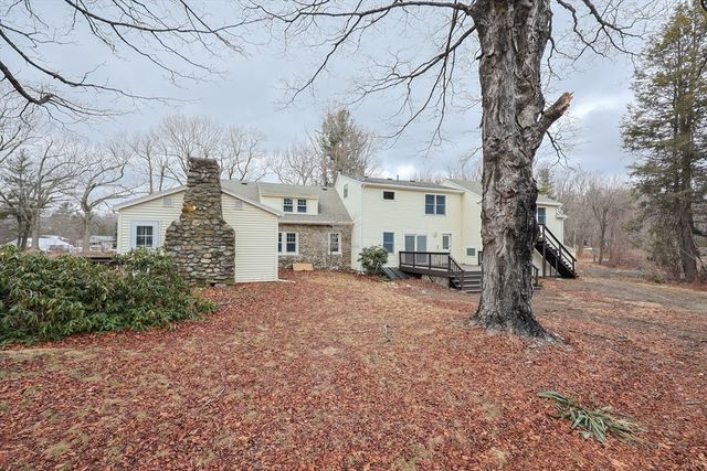 576 Reservoir St., Holden, MA 01520