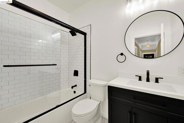 1043 47Th St, Emeryville, CA 94608