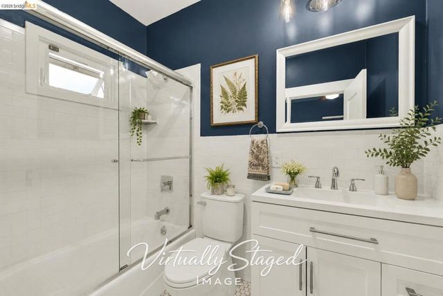 1043 47Th St, Emeryville, CA 94608