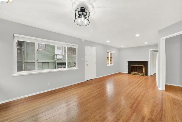 1043 47Th St, Emeryville, CA 94608