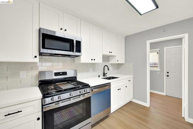 1043 47Th St, Emeryville, CA 94608