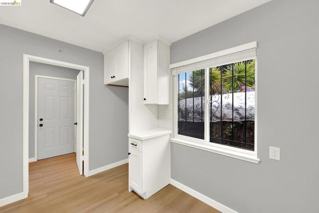 1043 47Th St, Emeryville, CA 94608