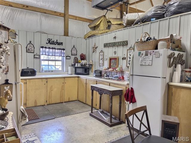 19280 State Highway 51, Puxico, MO 63960