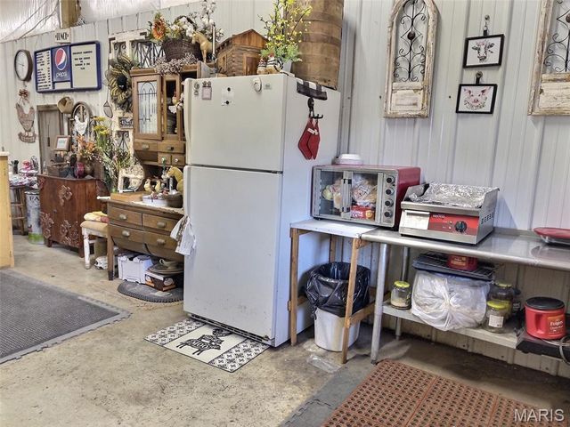 19280 State Highway 51, Puxico, MO 63960