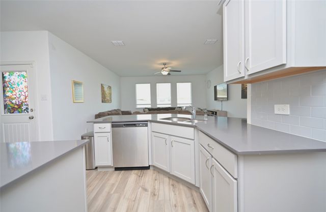 14800 Devils Claw Trail, Fort Worth, TX 76052