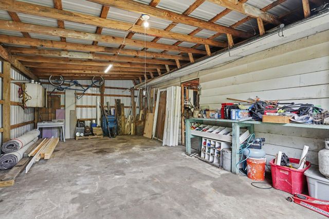 210 N 16th Street N, Springfield, MI 49037