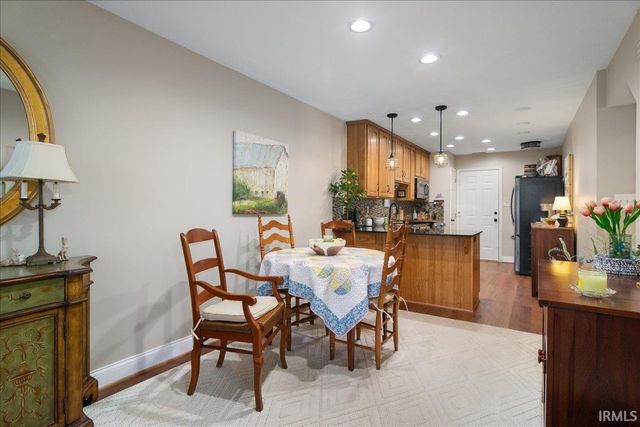 8004 River Park Way, Evansville, IN 47715