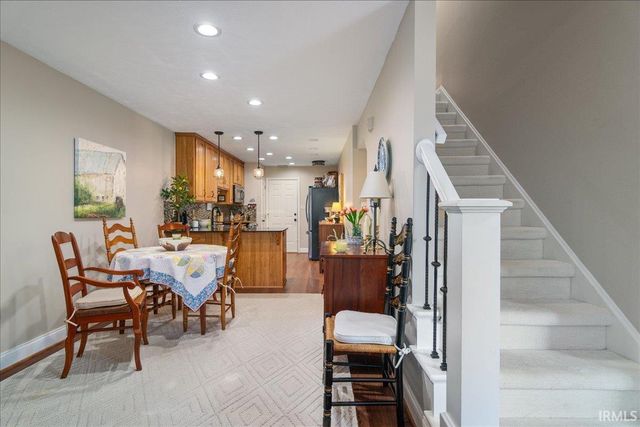 8004 River Park Way, Evansville, IN 47715