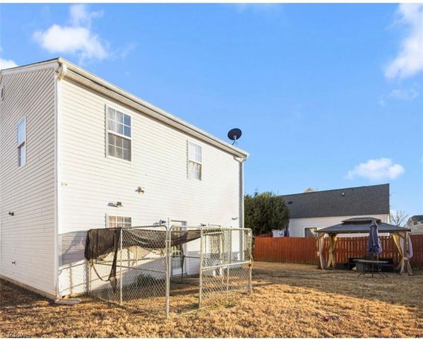 4823 Kingwell Drive, Mcleansville, NC 27301