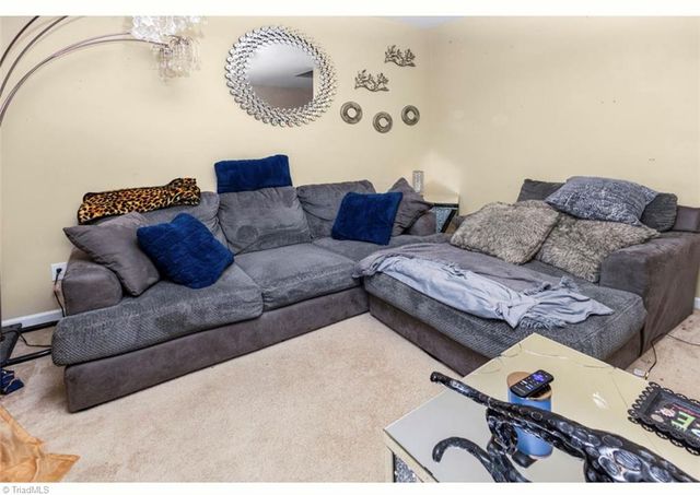 4823 Kingwell Drive, Mcleansville, NC 27301