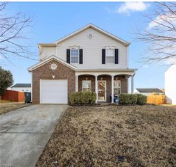 4823 Kingwell Drive, Mcleansville, NC 27301