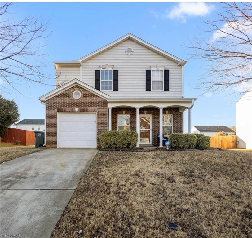 4823 Kingwell Drive, Mcleansville, NC 27301