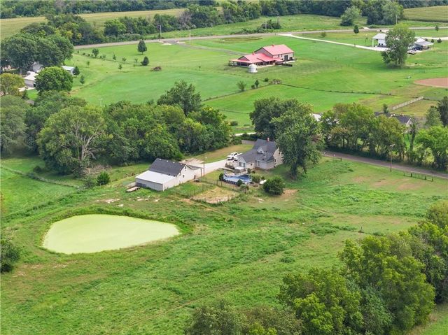 31212 E Webster Road, Grain Valley, MO 64029