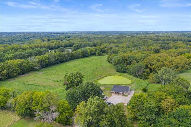 31212 E Webster Road, Grain Valley, MO 64029