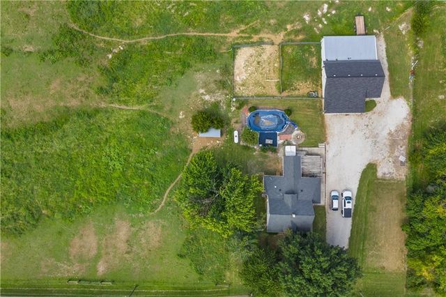 31212 E Webster Road, Grain Valley, MO 64029