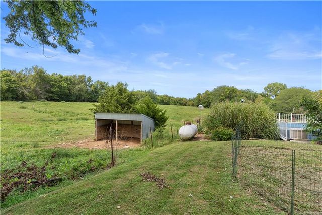 31212 E Webster Road, Grain Valley, MO 64029
