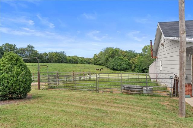 31212 E Webster Road, Grain Valley, MO 64029