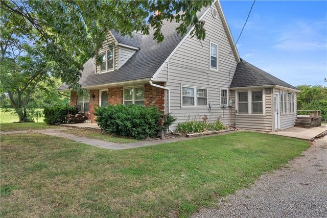 31212 E Webster Road, Grain Valley, MO 64029