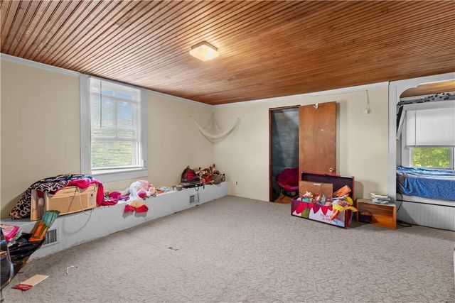 31212 E Webster Road, Grain Valley, MO 64029