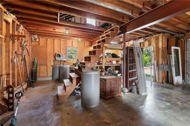 31212 E Webster Road, Grain Valley, MO 64029